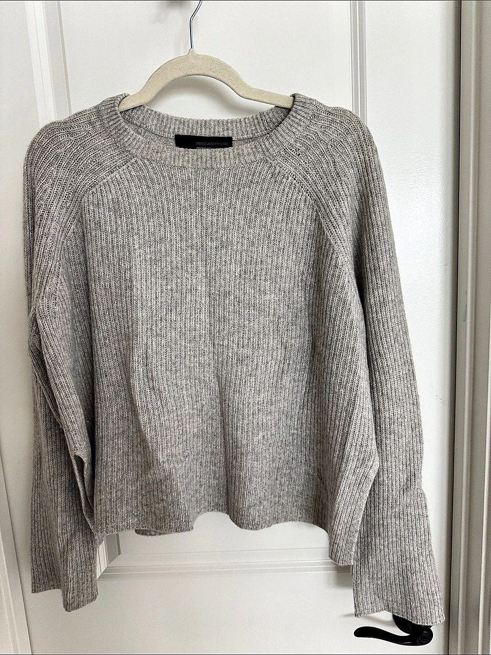 360CASHMERE Crewneck Cashmere Sweater in Gray Size Large